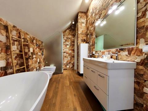 дом по адресу с. Буча, Коновальця