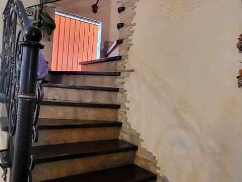 будинок за адресою Світанку вул., 5