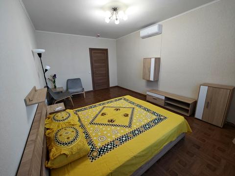 квартира по адресу Ревуцкого ул., 54
