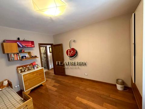 квартира за адресою Межигірська вул., 28