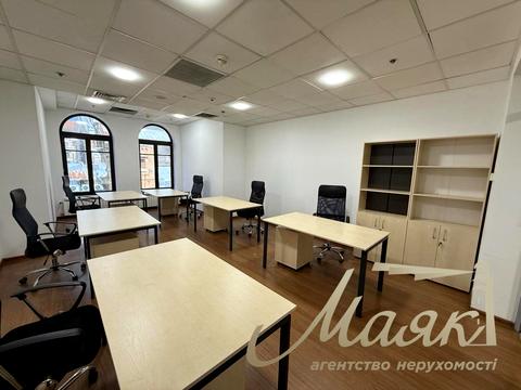 коммерческая по адресу Большая Васильковская ул. (Красноармейская), 12