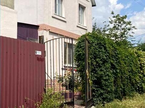 будинок за адресою с. Кошари, 3-а Степова