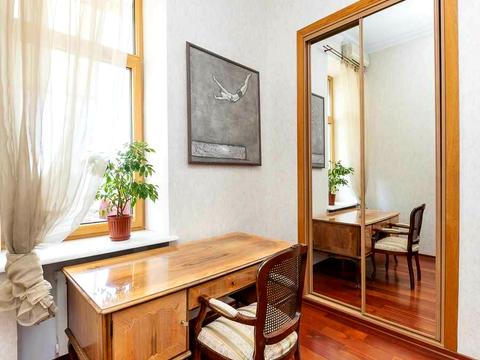 квартира за адресою Шовковична вул., 36/7