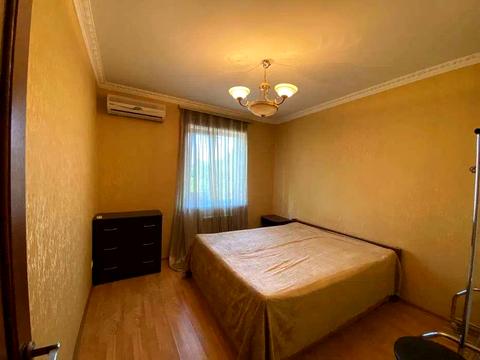 будинок за адресою Богатирська вул., 42