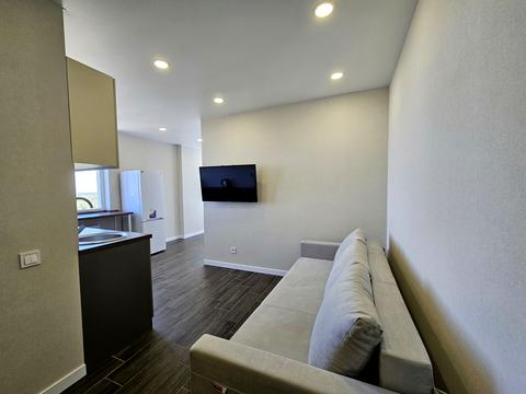 квартира за адресою Академіка Булаховського вул., 2