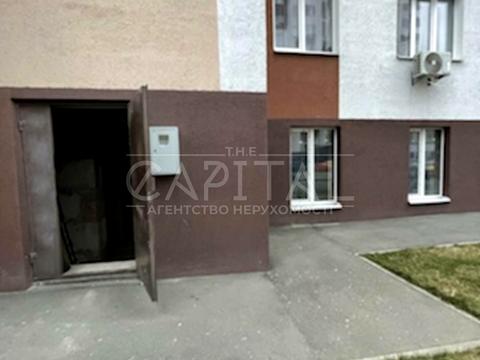 комерційна за адресою Машинобудівників вул., 31