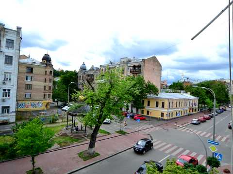 квартира за адресою Братська вул., 5