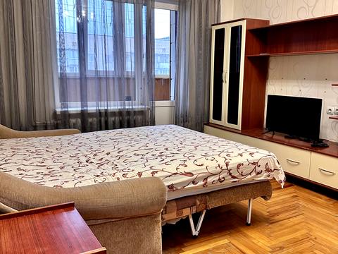 квартира за адресою Олександра Махова вул. (Жолудєва), 1-Б