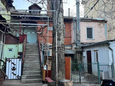 квартира за адресою Манежна вул., 28