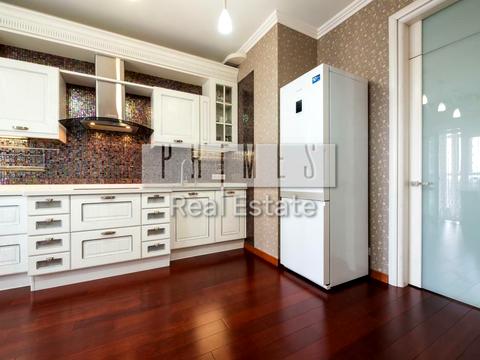 квартира за адресою Андрія Верхогляда вул. (Михайла Драгомирова), 16