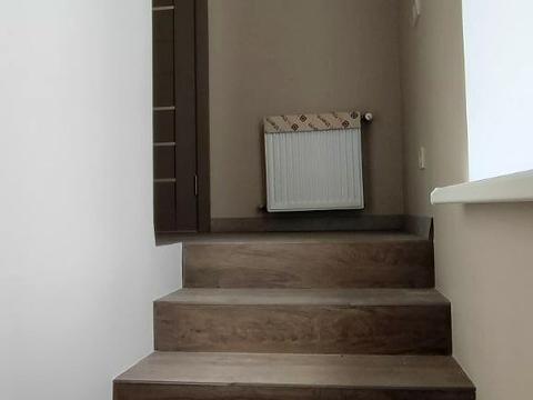 будинок за адресою Центральна вул., 1а