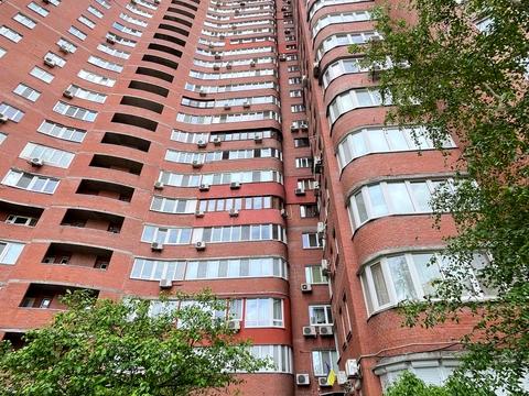 квартира за адресою Анни Ахматової вул., 13-Д