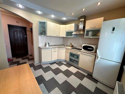 квартира за адресою Верховинна вул., 37
