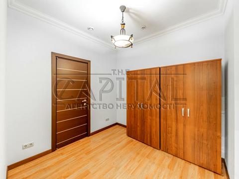 комерційна за адресою Старонаводницька вул., 6-Б