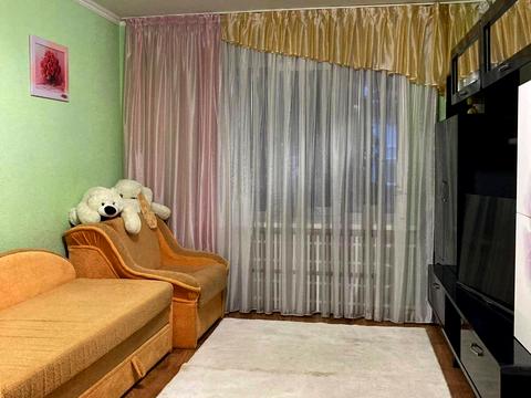 кімната за адресою Злуки, 25