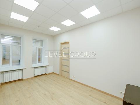 комерційна за адресою Левандовська вул. (Аніщенка), 8
