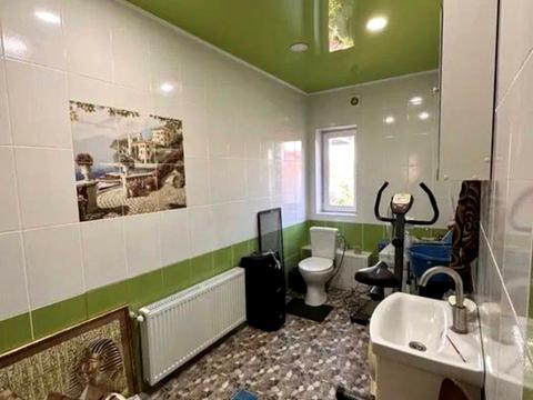будинок за адресою Осіння вул., 37