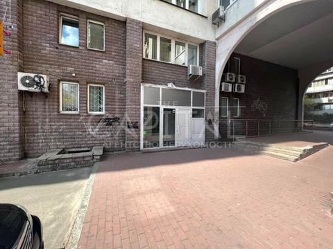 комерційна за адресою Левка Лук'яненка вул. (Маршала Тимошенка), 29