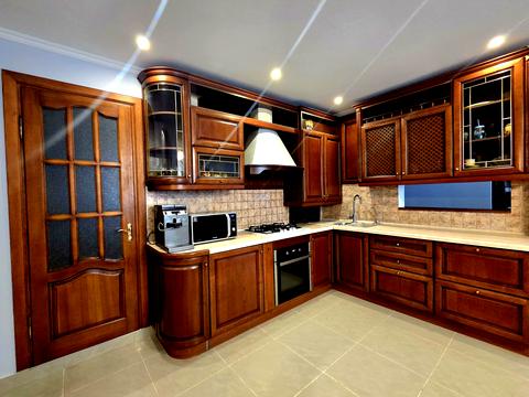 квартира за адресою Короленка, 6