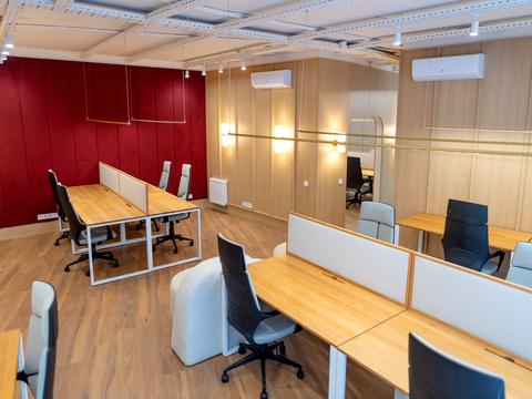 коммерческая по адресу Киев, Бусловская ул., 12