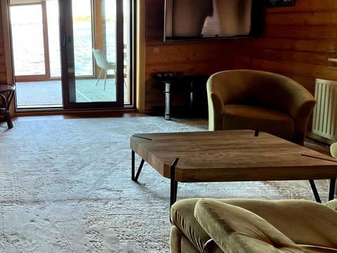 будинок за адресою с. Вишеньки, Єдності вул.