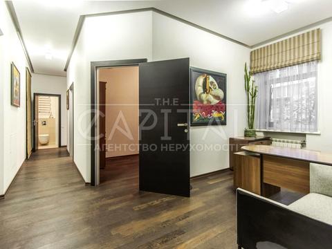 комерційна за адресою Богдана Хмельницького вул., 9-Б