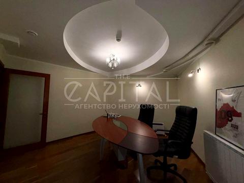 коммерческая по адресу Оболонская набережная ул., 7