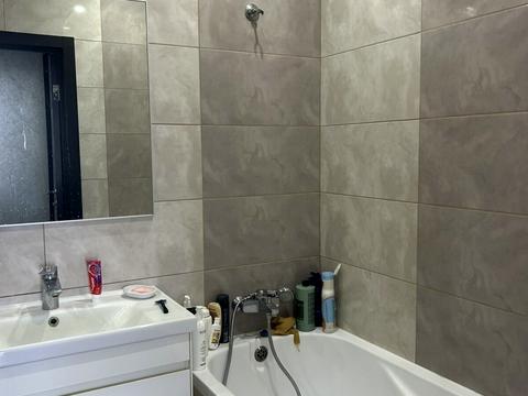 квартира за адресою Роксоляни вул., 43б