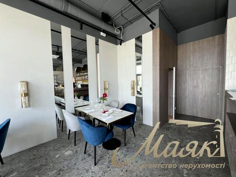 комерційна за адресою Андрія Верхогляда вул. (Михайла Драгомирова), 1-20