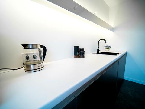 комерційна за адресою Вул. Дворецька, 46