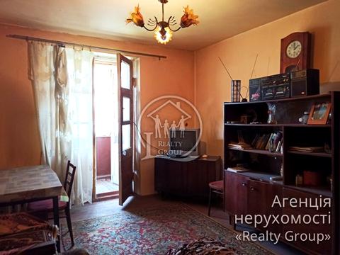 квартира за адресою Єсеніна, 1