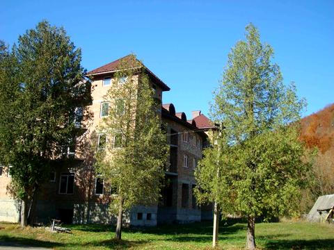 коммерческая по адресу Сухий струмок, 1