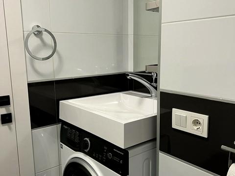 квартира за адресою Івана Крамського вул., 9