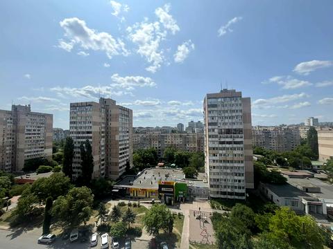 квартира за адресою Євгена Чикаленка вул., 58