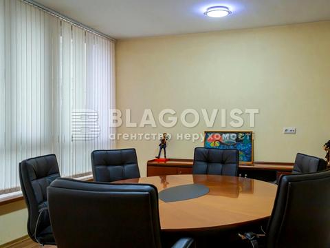 комерційна за адресою Лютеранська вул., 10-А