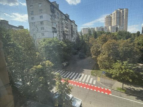 квартира за адресою Генерала Генадія Воробйова вул. (Курська), 10