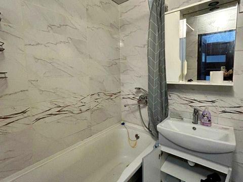 квартира за адресою Космонавтів вул., 35