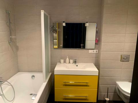 квартира за адресою Регенераторна вул., 4