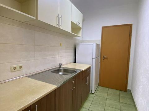 комерційна за адресою Мечникова вул., 19