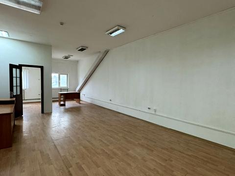 комерційна за адресою Петра Панча вул., 18