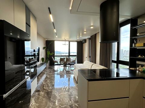 квартира за адресою Зарічна вул., 6К4