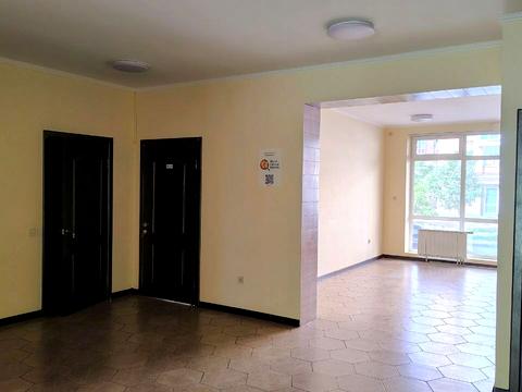 комерційна за адресою Оболонська набережна вул., 19