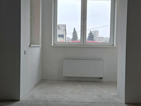 комерційна за адресою Євгена Чикаленка вул. (Аржанова), 1