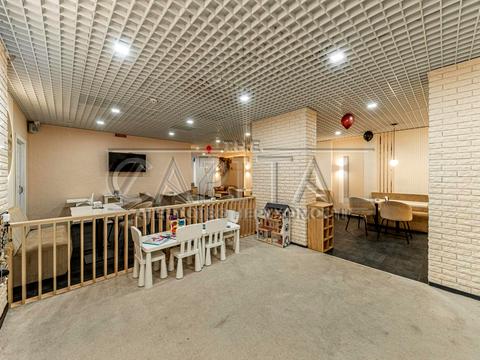 комерційна за адресою Степана Рудницького вул., 3