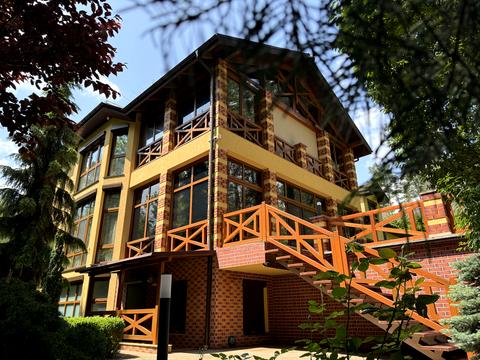 дом по адресу Осіння