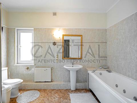 будинок за адресою Центральна, 3