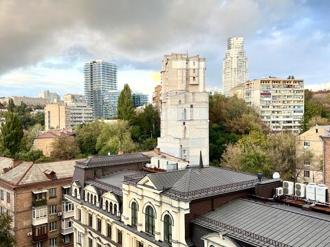 квартира по адресу Леси Украинки бульв., 7-В