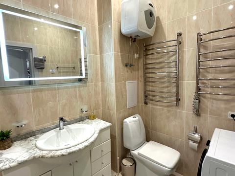 квартира за адресою Трьохсвятительська вул., 9