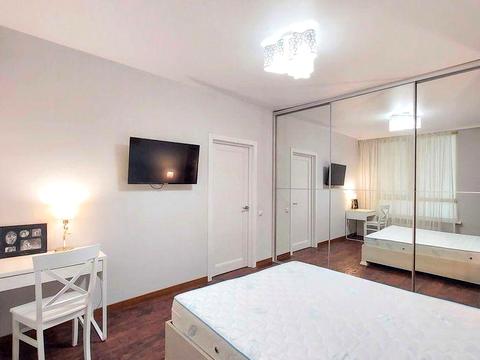 квартира за адресою Юнацька вул., 8