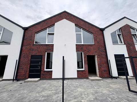 будинок за адресою Богатирська вул.